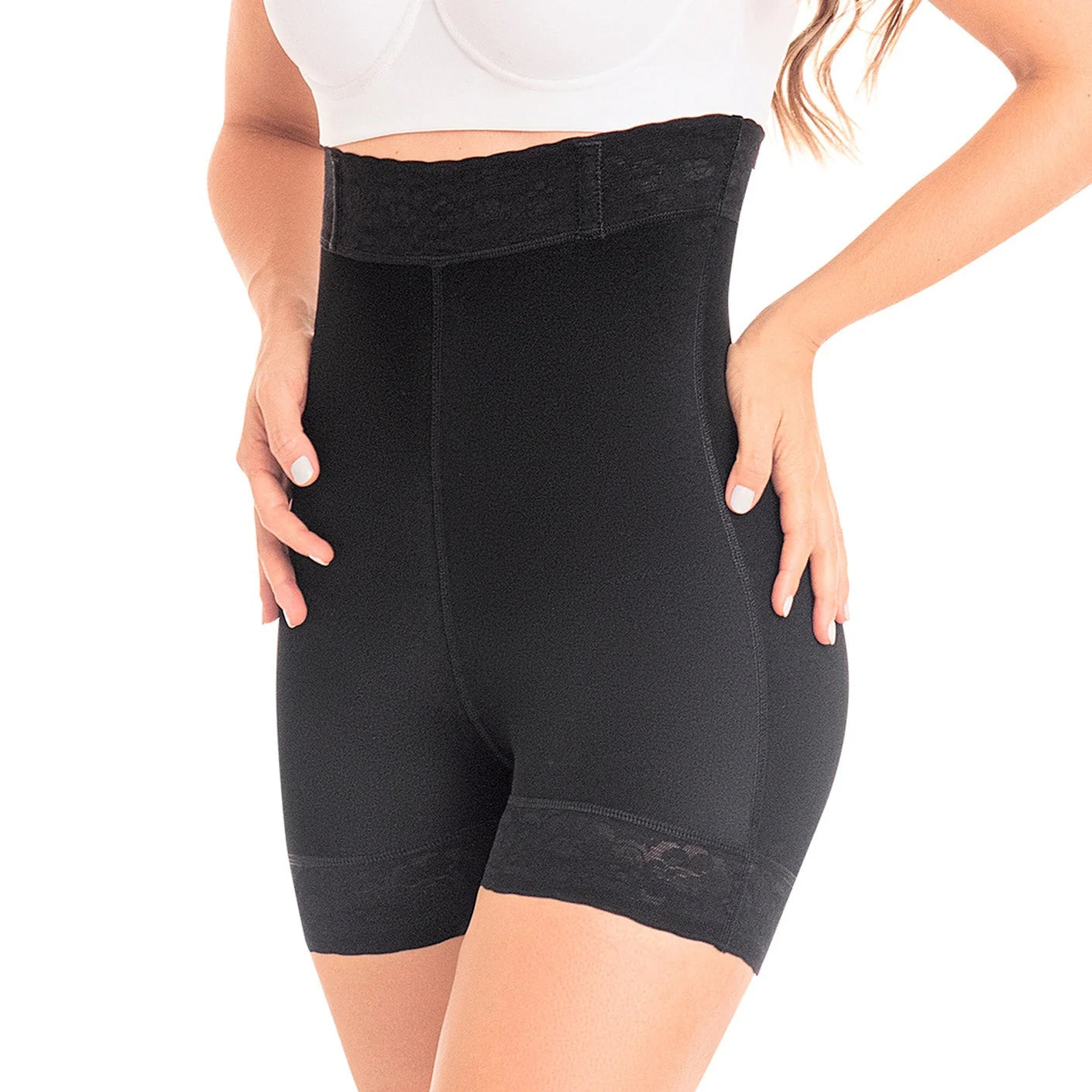 Short girdle Silhouette